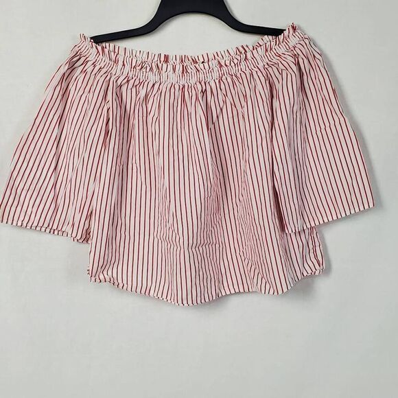 Forever 21 Medium White/Red Strip Off Shoulder Top - Picture 3 of 7